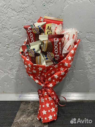 Делаю букетики из конфет