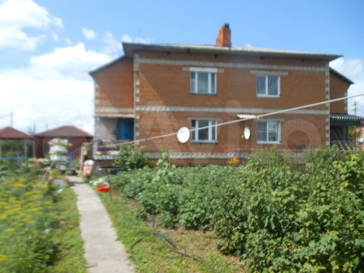 Коттедж 108 м² на участке 8 сот.