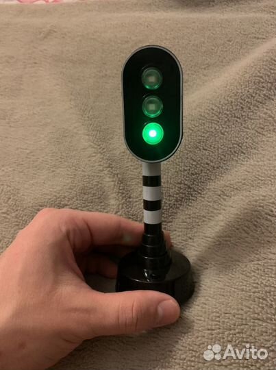 Светофор игрушка