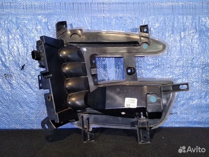 Ходовой огонь левый Renault Kaptur