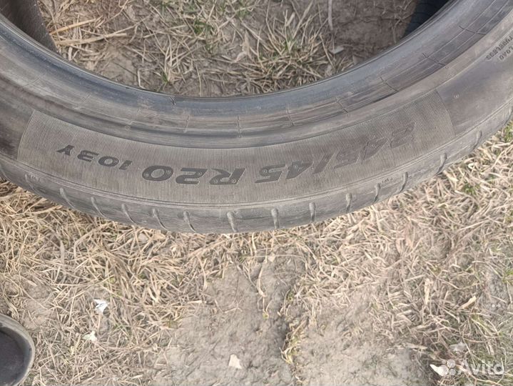 Pirelli P Zero 245/45 R20