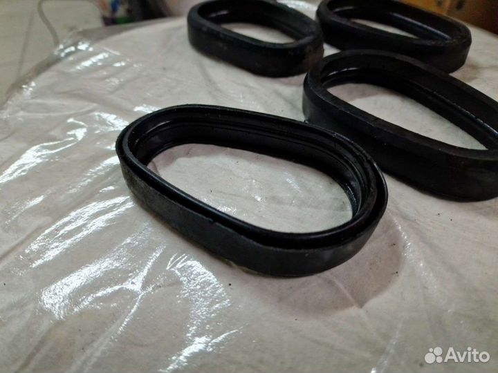 Резинка дроссельной заслонки V6 2.6/2.8 Audi, VW