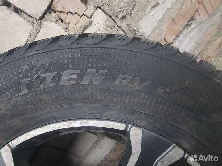 Зимние колёса 215 / 70 / R16