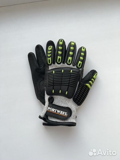 Противоударные перчатки Portwest