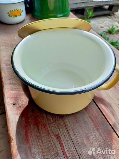 Продаю тазы эмалированные