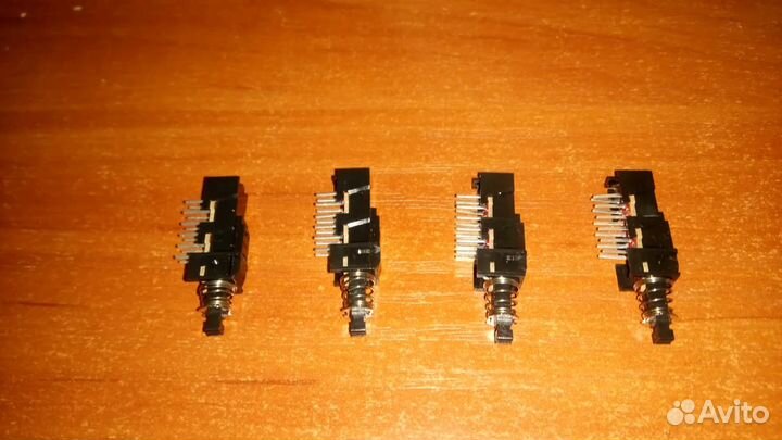 Кнопочный переключатель 12 pin