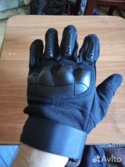 Перчатки военные