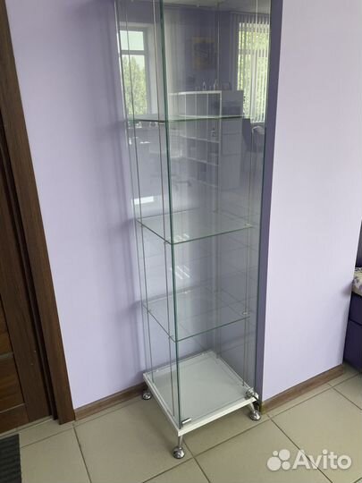 Стеллаж витрина стеклянный