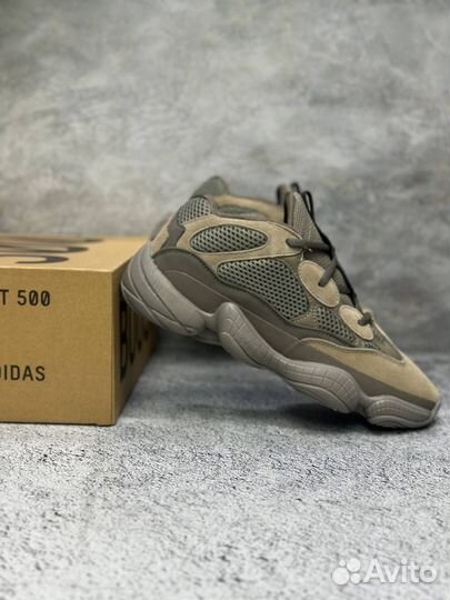 Кроссовки Adidas Yeezy Boost 500