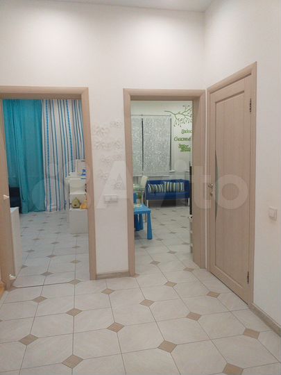 Коттедж 190 м² на участке 10 сот.