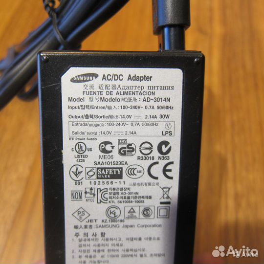 Разбитые LED мониторы Samsung и фирменные бп