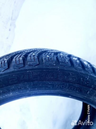 Nokian Tyres Hakkapeliitta 9 245/40 R18 и 265/35 R18