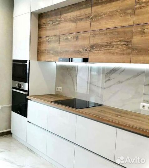 Кухня в потолок