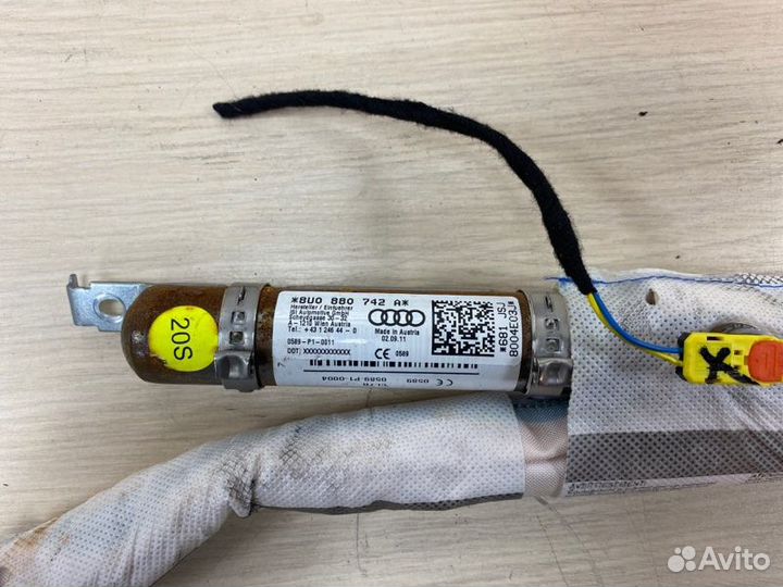 Шторка безопасности правая Audi Q3 8U 2013