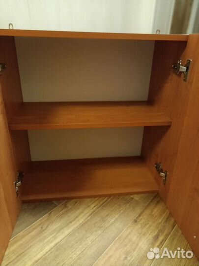 Полка навесная кухонная