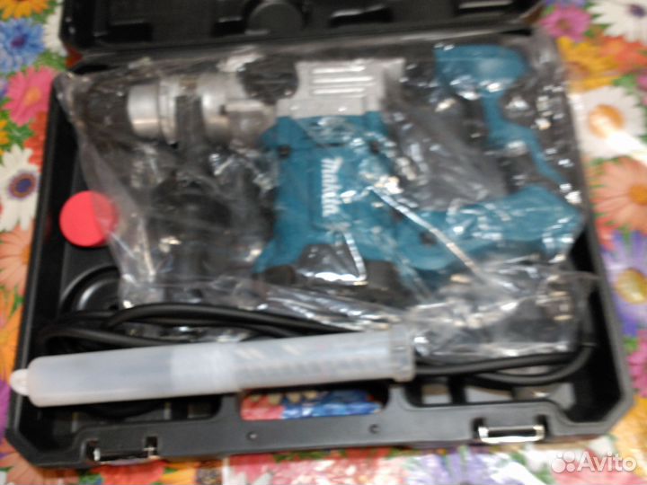 Перфоратор makita