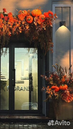 Украшение витрин, оформление витрин и фасадов