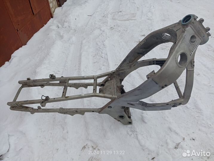Рама Кавасаки zzr400-2