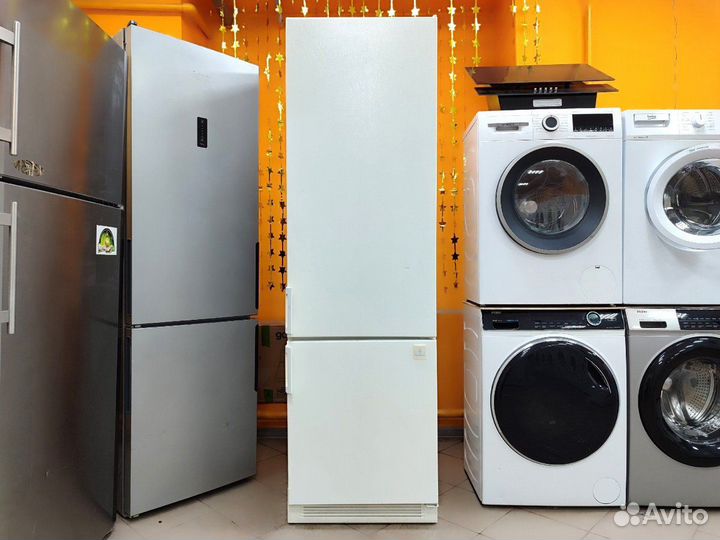 Холодильник бу Electrolux. На гарантии