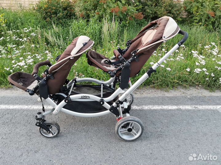 Коляска для двойни или погодок