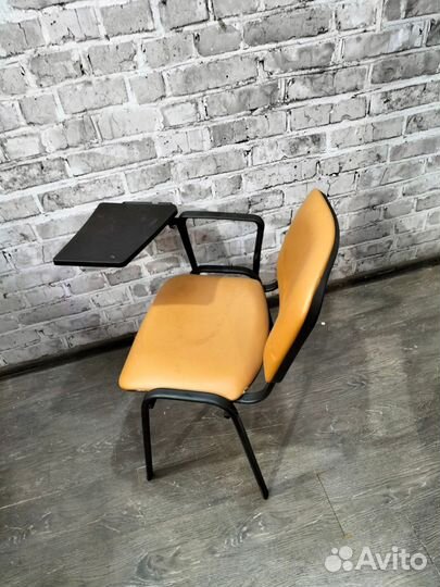 Офисный стул