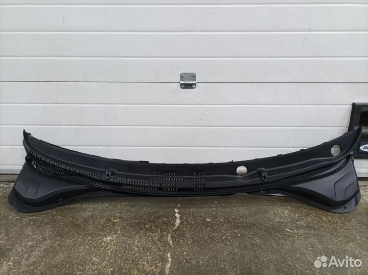 Жабо Hyundai Solaris 2 2017