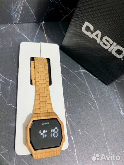 Электронные часы Casio