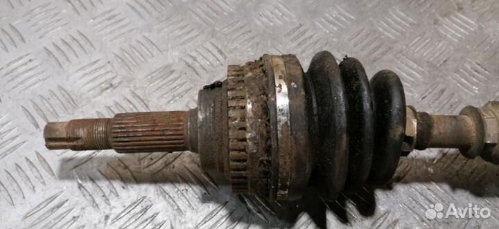 Полуось передняя левая Mazda 3 BK бк