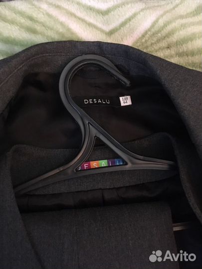 Костюм школьный тройка