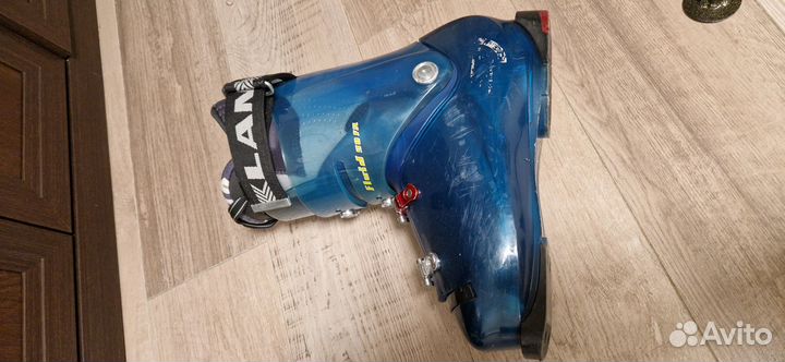 Горнолыжные ботинки lange