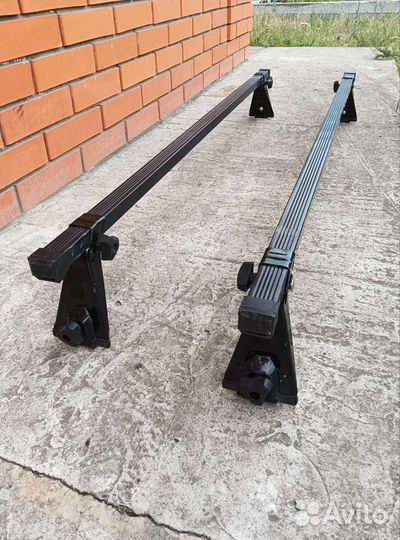 Поперечины на крышу нивы