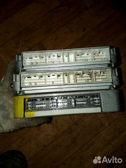 Блок efi toyota 1gfe