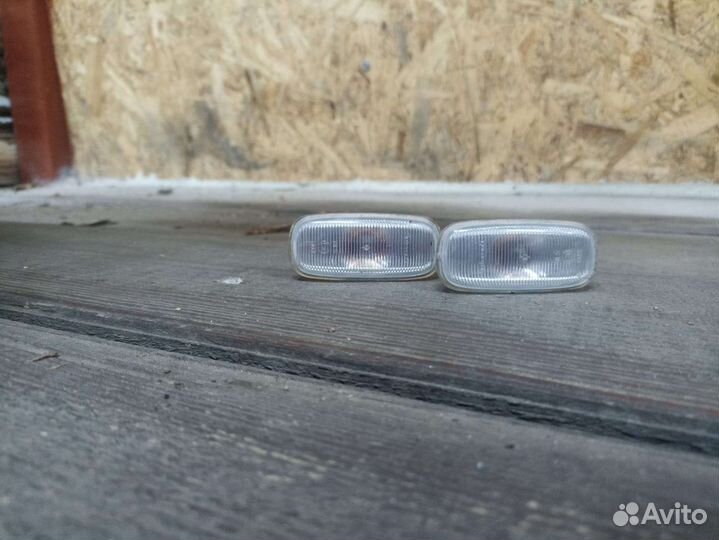 Поворотники в крыло Ауди а4 б5 рест. 1999-2001