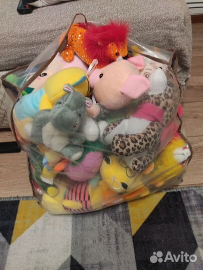 Развивающие игрушки для малышей пакетом