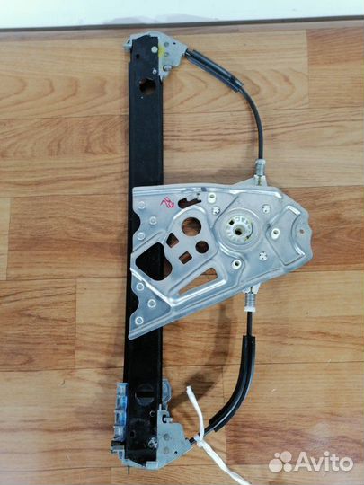 Стеклоподъемник задний левый Mercedes-Benz S-Class