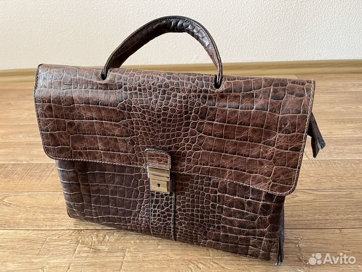 Женский кожаный портфель