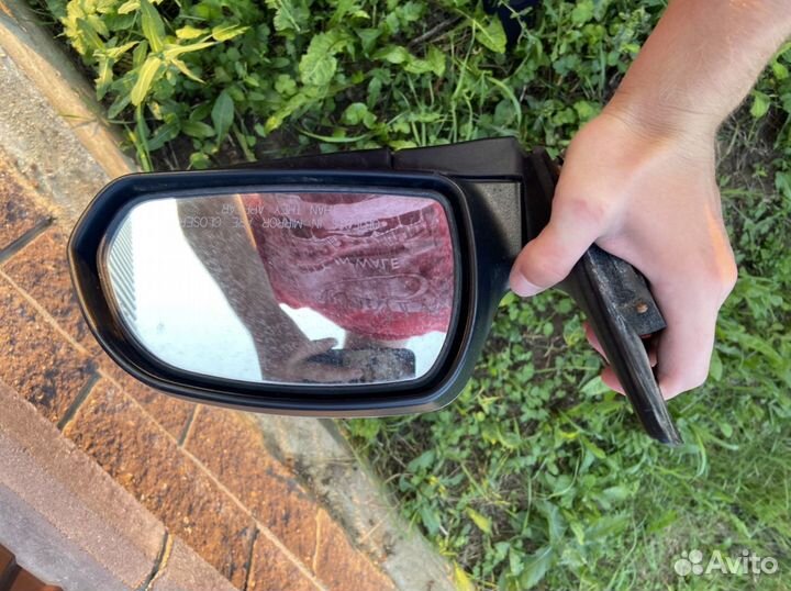 Правое зеркало Kia Spectra