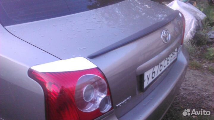 Лип Спойлер Toyota Avensis