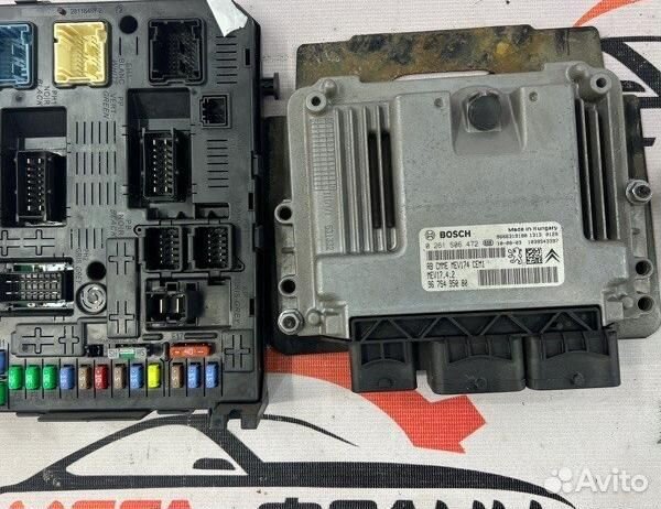 Блок управления двигателем Peugeot 308 хэтчбек