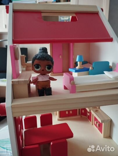 Домик кукольный