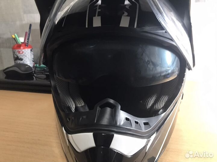 Кроссовый шлем