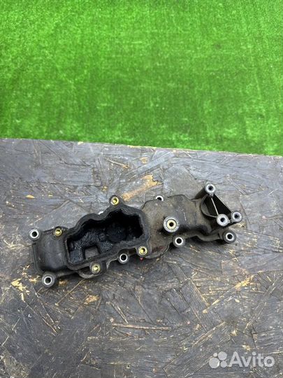 Впускной коллектор правый Audi Q7 4L 3.0 BUG