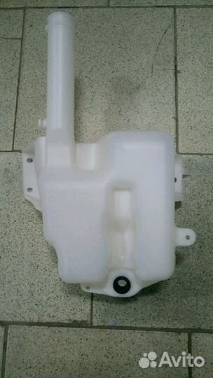 Бачок омывателя Додж Стратус