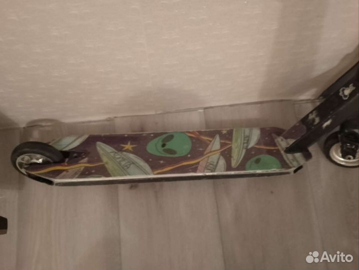 Дека для трюкового самоката reaction