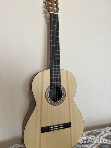 Продам гитару