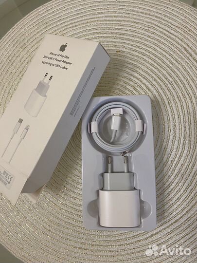 Зарядка на iPhone быстрая USB-C 20W