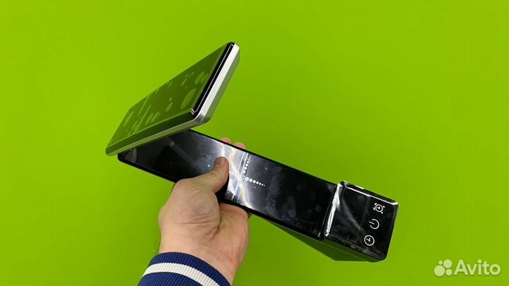 Светильник, часы, зарядка для телефона