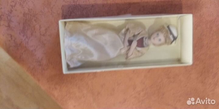 Коллекционная куклы,фарфоровые