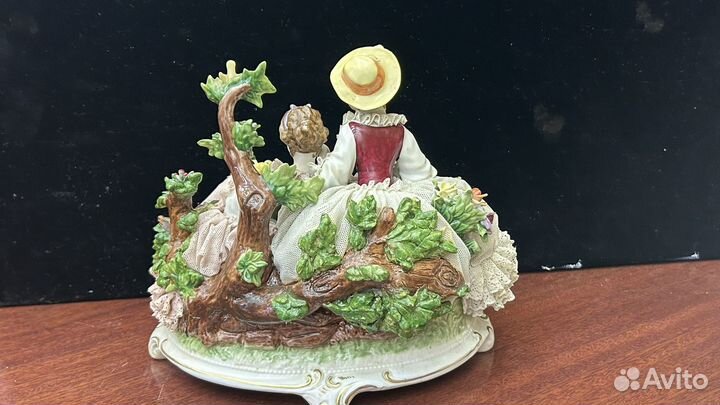 Старинный фарфор