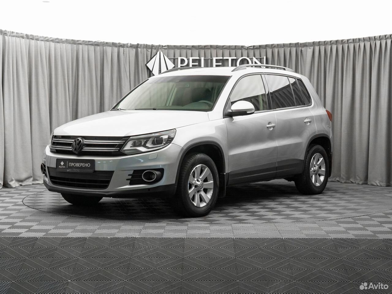 Volkswagen Tiguan 2.0 AT, 2013, 257 271 км